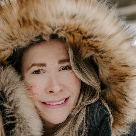 Meet your Posher, Elizabeth - Picture 1 of 1